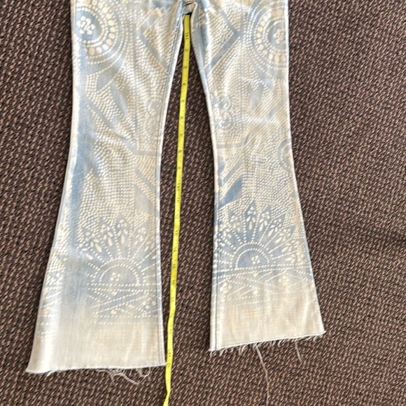 Free People Bleached Flares - Picture 6 of 9